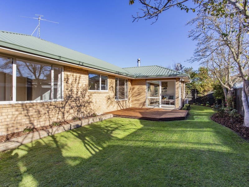 11A Meadow Street, Papanui, Christchurch - Carousel 1