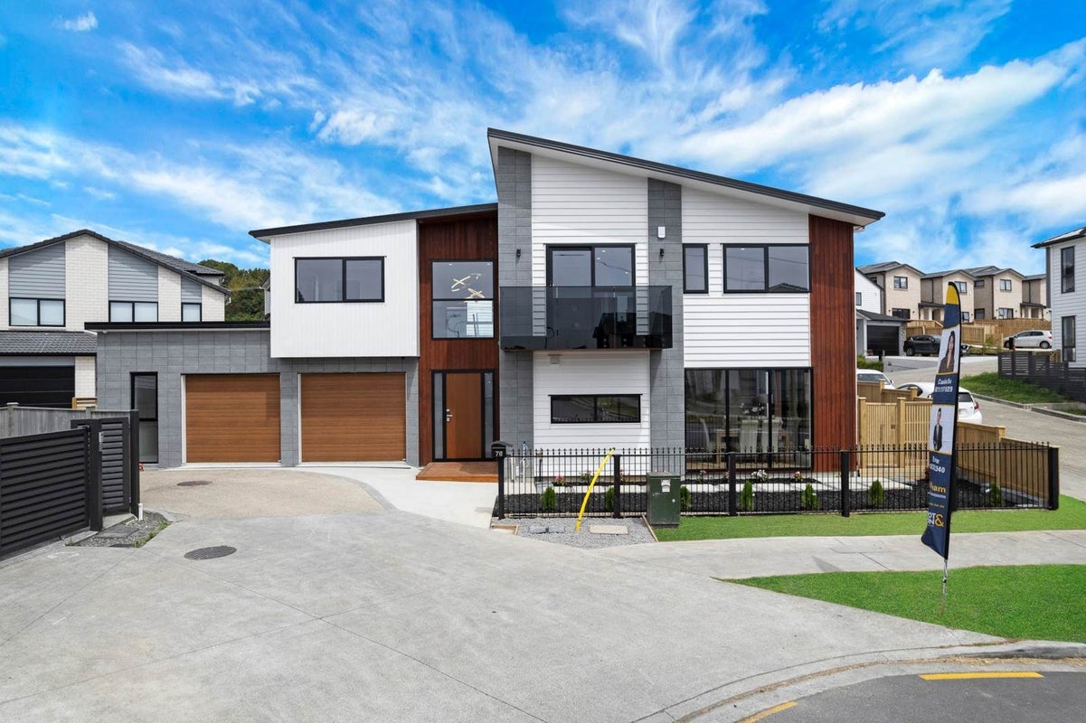 76 Koromeke Street, Flat Bush, Auckland - Carousel 2