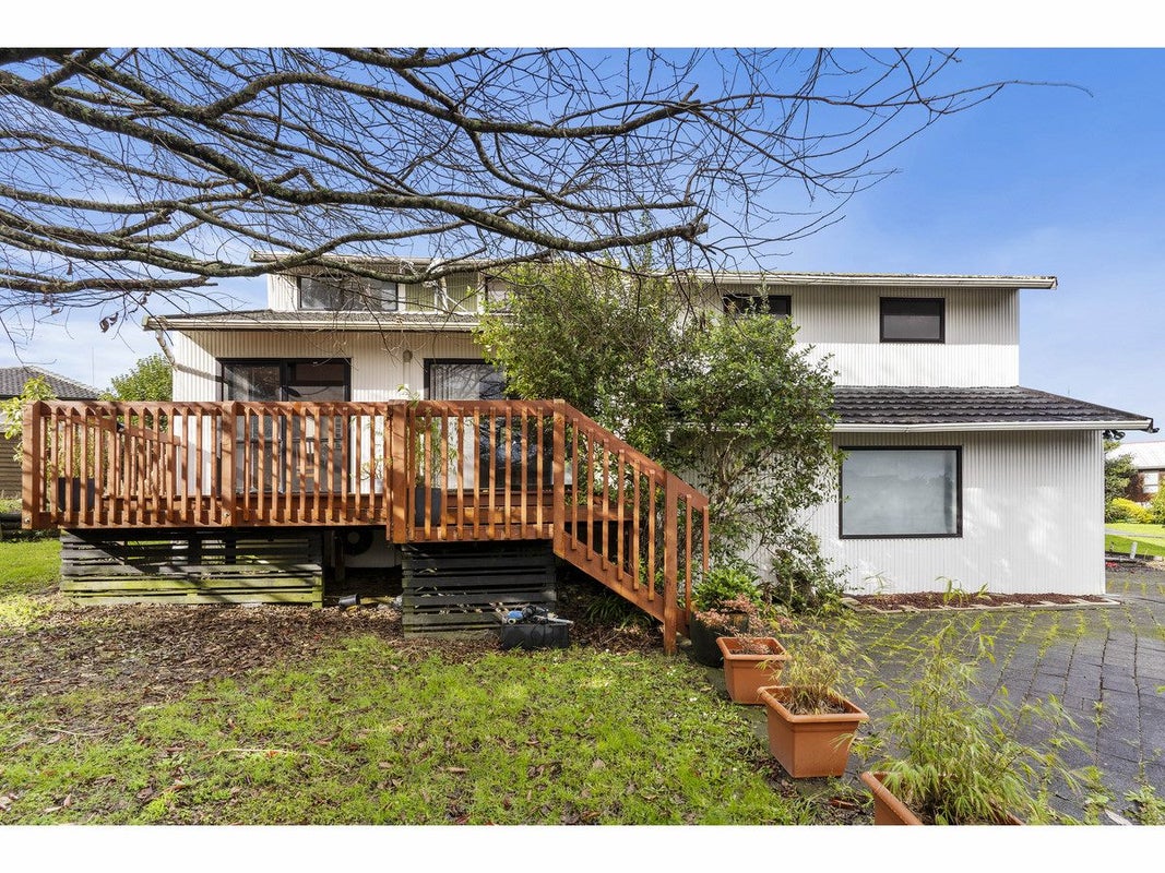 19 Palmetto Place, Goodwood Heights, Auckland - Carousel 2