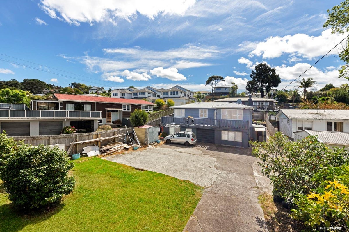 31 Tomo Street, New Lynn, Waitakere City, Auckland - Carousel 1