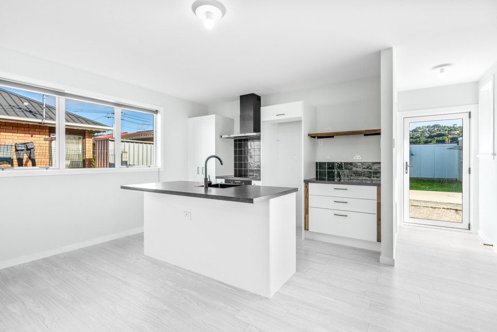 22 Nicholson Street, Forbury, Dunedin - Carousel 2