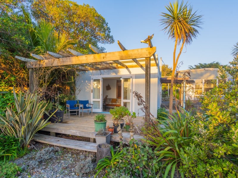 16 Rodney Avenue, Te Horo Beach - Carousel 2
