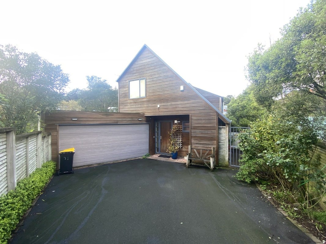 73 Waikowhai Street, Ngaio, Wellington - Carousel 1