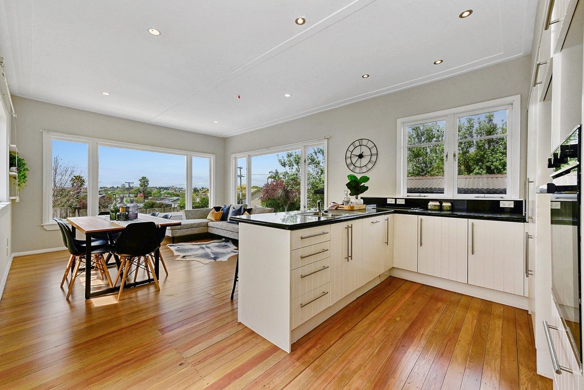 188 Grandview Road, Nawton, Hamilton - Carousel 1