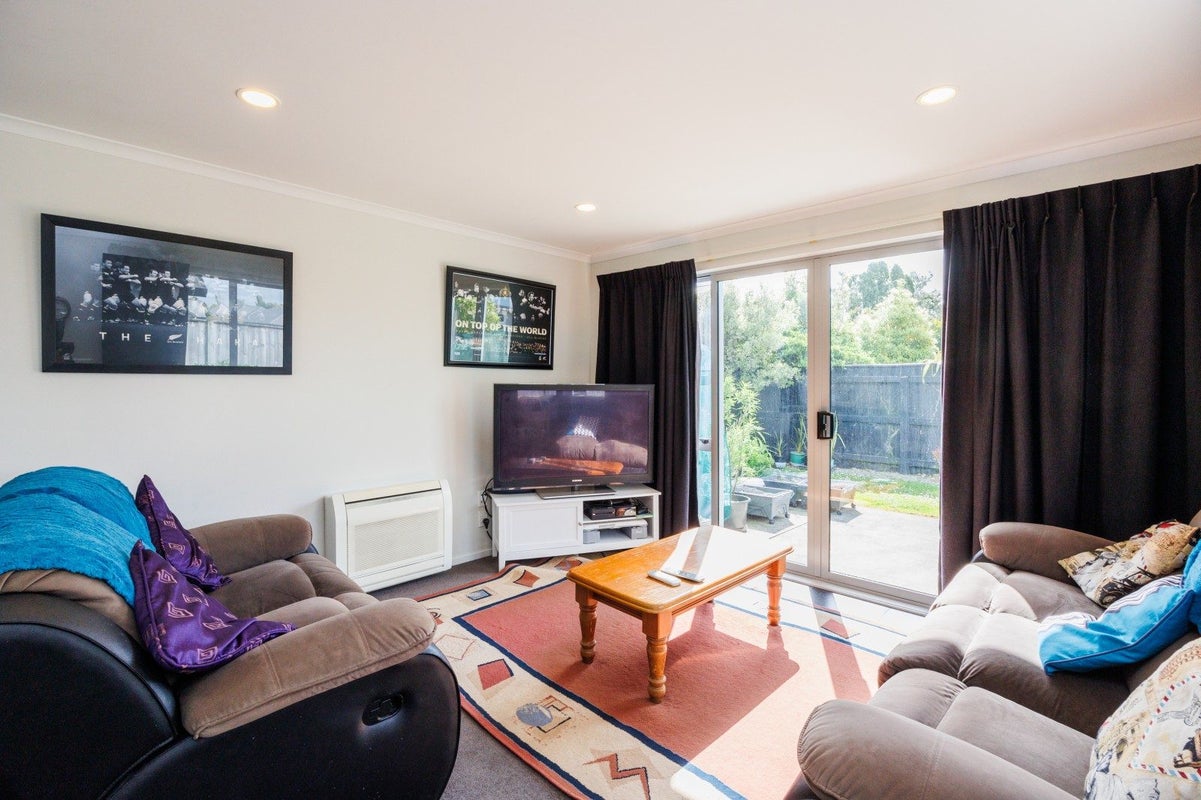 49 Weston Avenue, Roslyn, Palmerston North - Carousel 2
