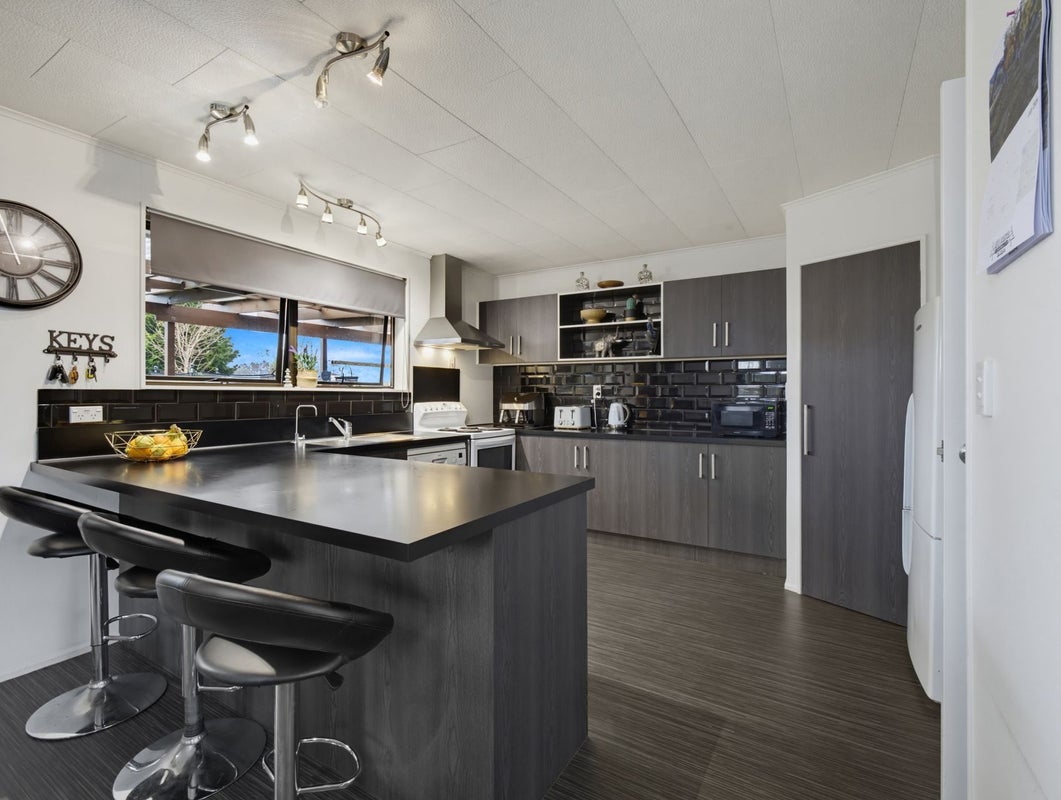 301 Sunset Road, Sunnybrook, Rotorua - Carousel 2