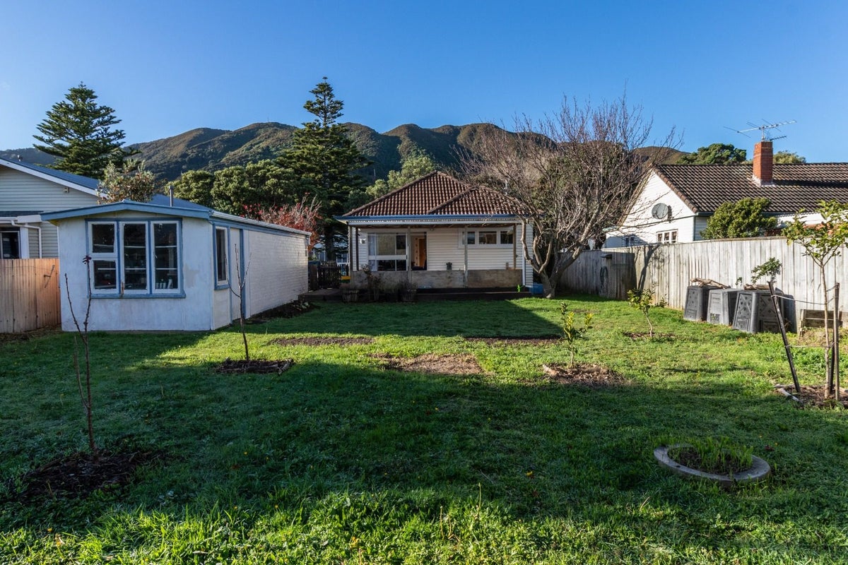 89 Riverside Drive, Waiwhetu, Lower Hutt - Carousel 2