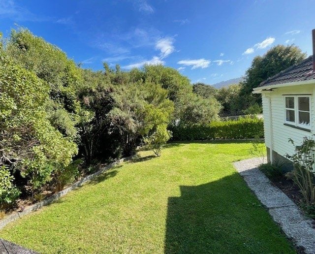 1/66 Norton Park Avenue, Fairfield, Lower Hutt - Carousel 14