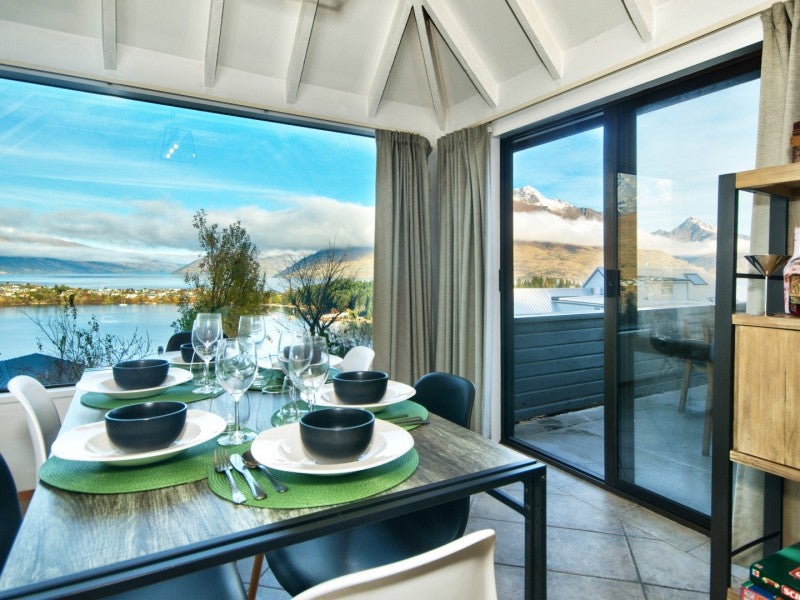 58B Panorama Terrace, Queenstown, Queenstown - Carousel 2