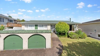 43 Halsey Drive, Lynfield, Auckland - Carousel 1