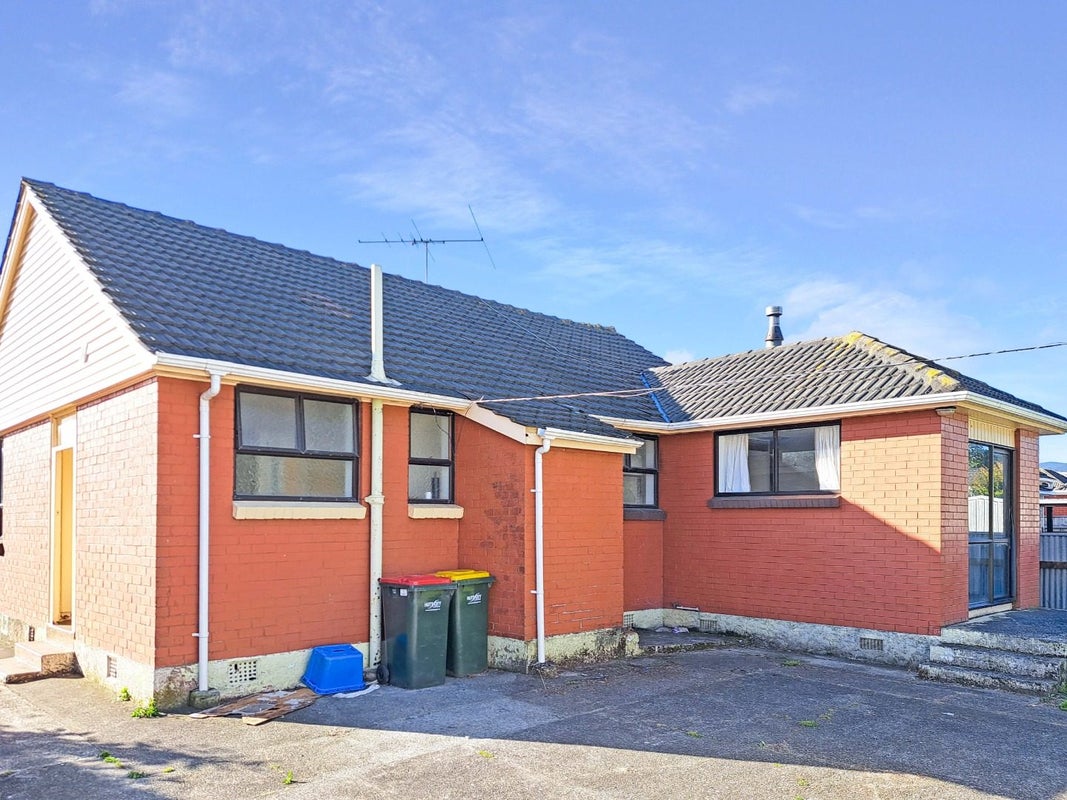 326 Oxford Terrace, Avalon, Lower Hutt - Carousel 1