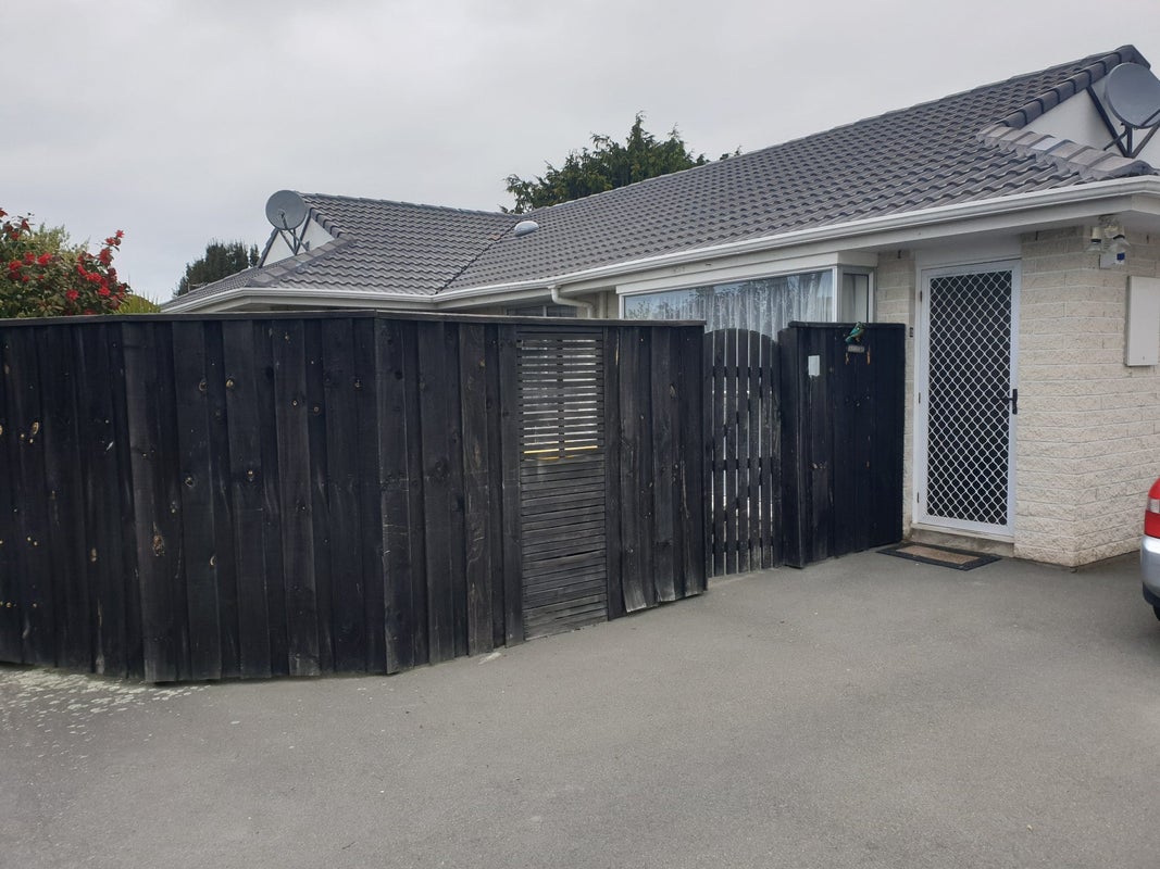 2/87 Lonsdale Street, New Brighton, Christchurch - Carousel 1