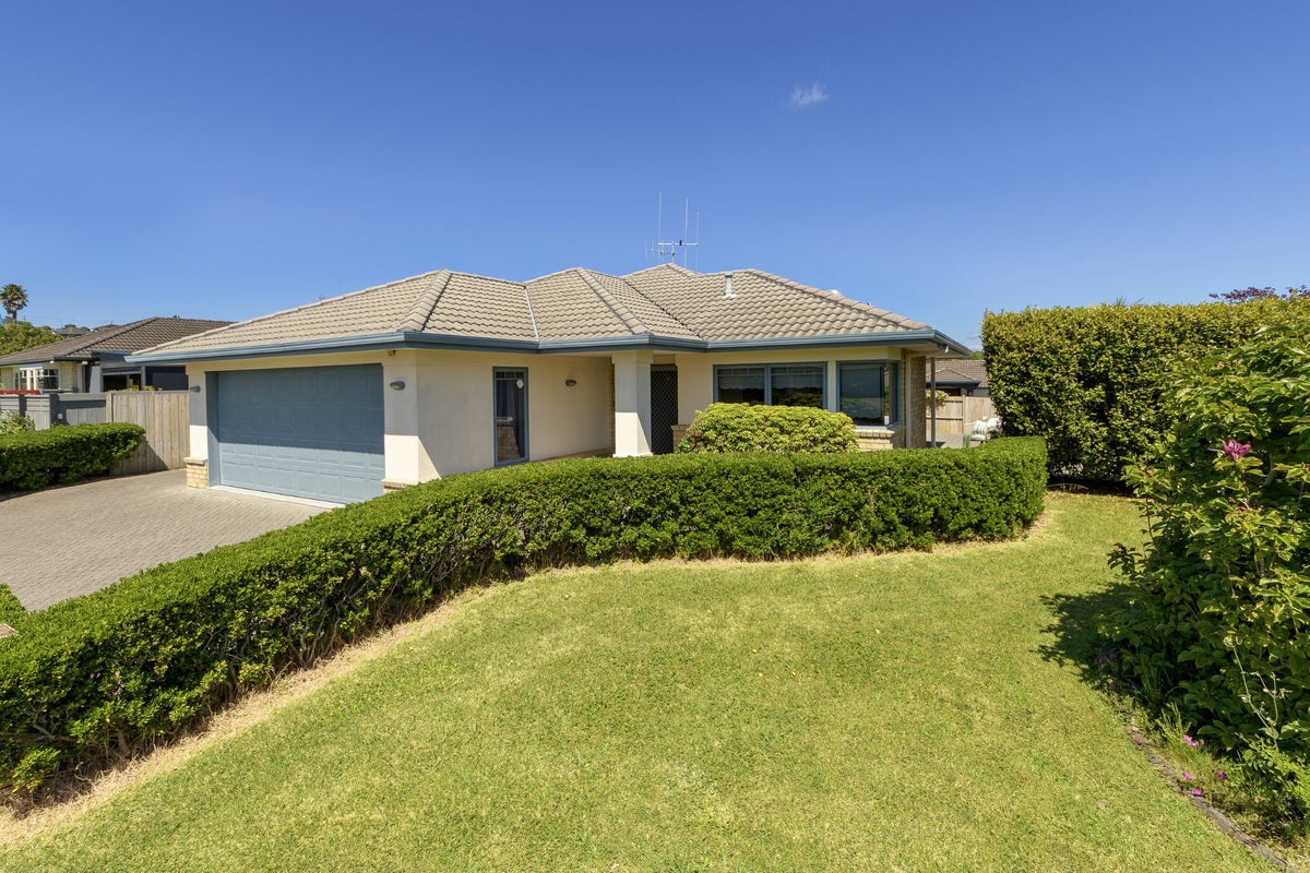 6 Donnington Place, Bethlehem, Tauranga - Carousel 16