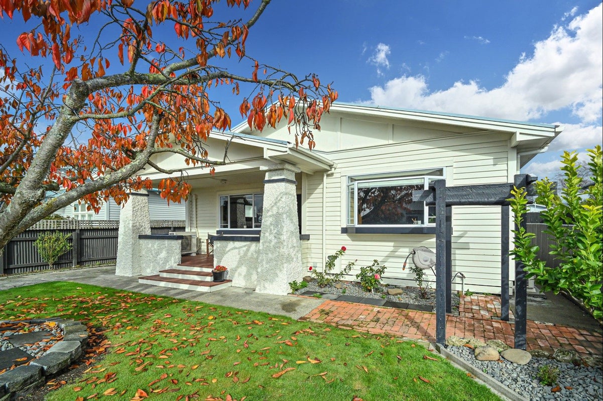 702 Methuen Street, Saint Leonards, Hastings - Carousel 2