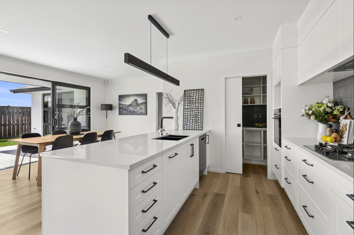 30 Whakahaumako Road, Leamington, Cambridge - Carousel 1