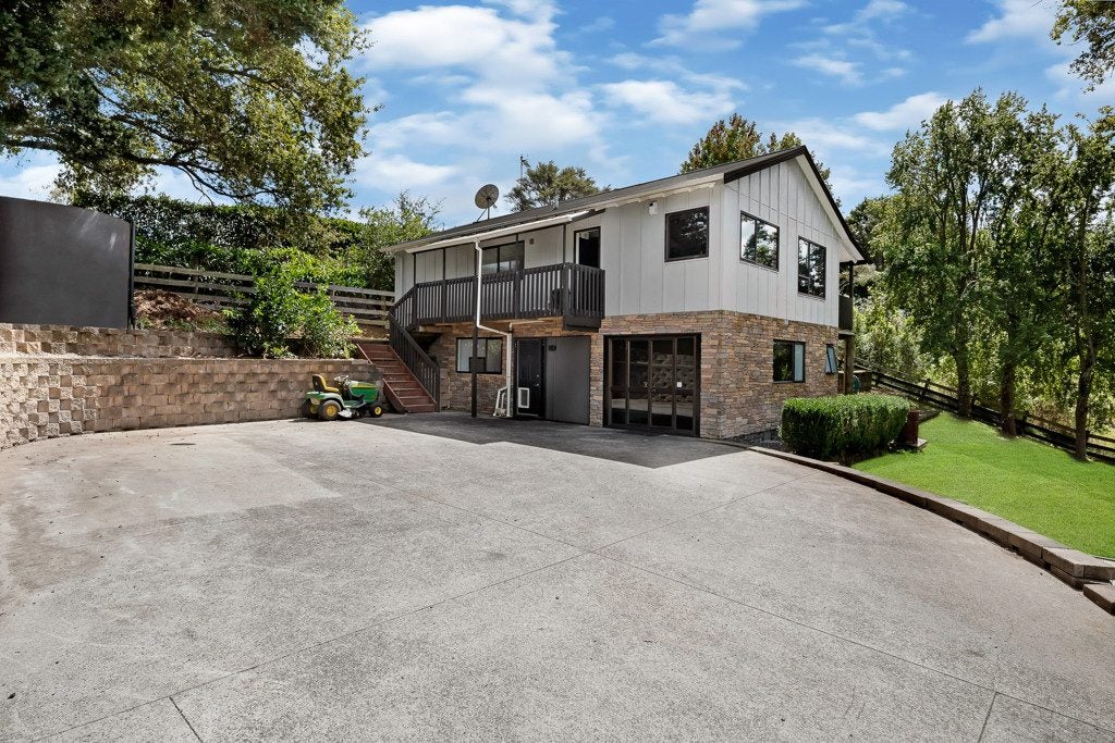 5 Beaver Road, Pukekohe East - Carousel 1