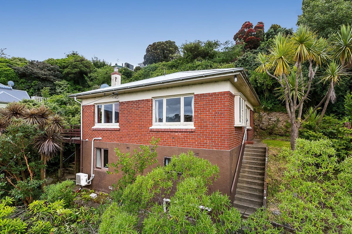 116 Pine Hill Road, Dalmore, Dunedin - Carousel 1