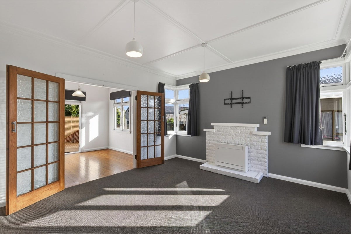 48 Doone Street, Lynmouth, New Plymouth - Carousel 2