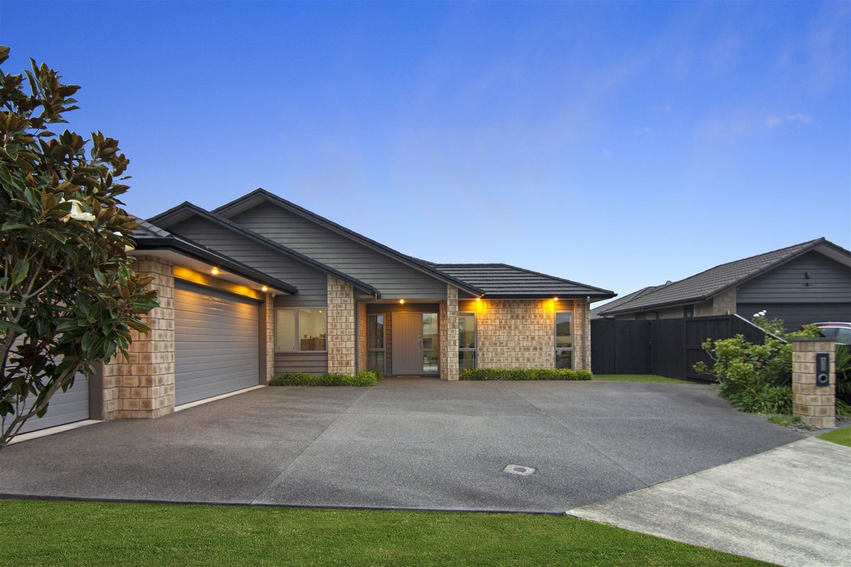9 Allgood Place, Rototuna North, Hamilton - Carousel 17