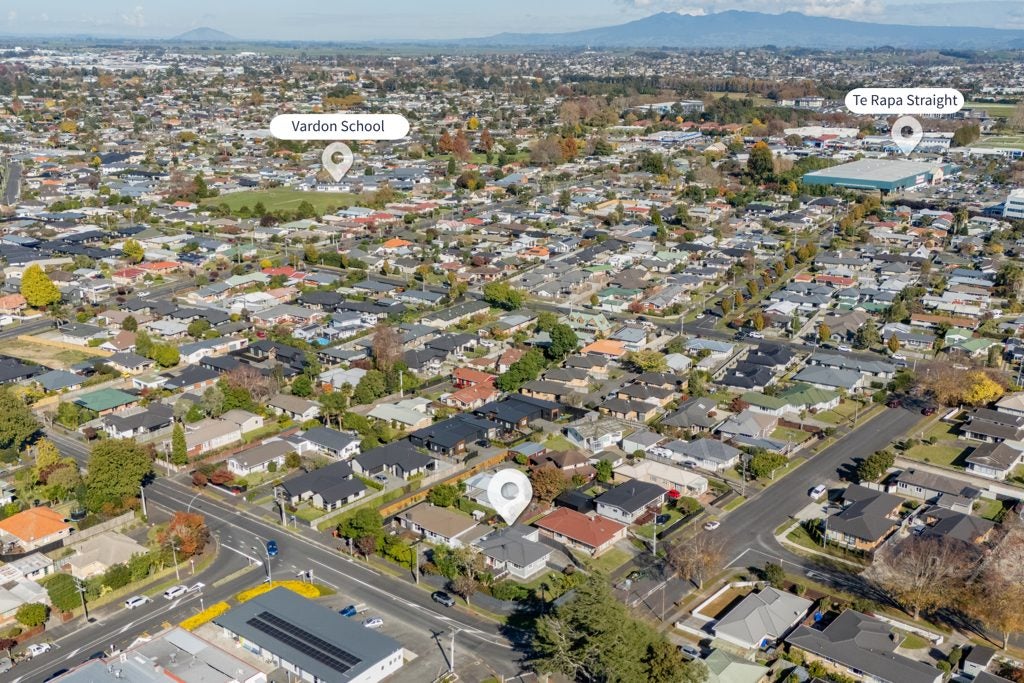 25 Taylor Terrace, St Andrews, Hamilton - Carousel 29