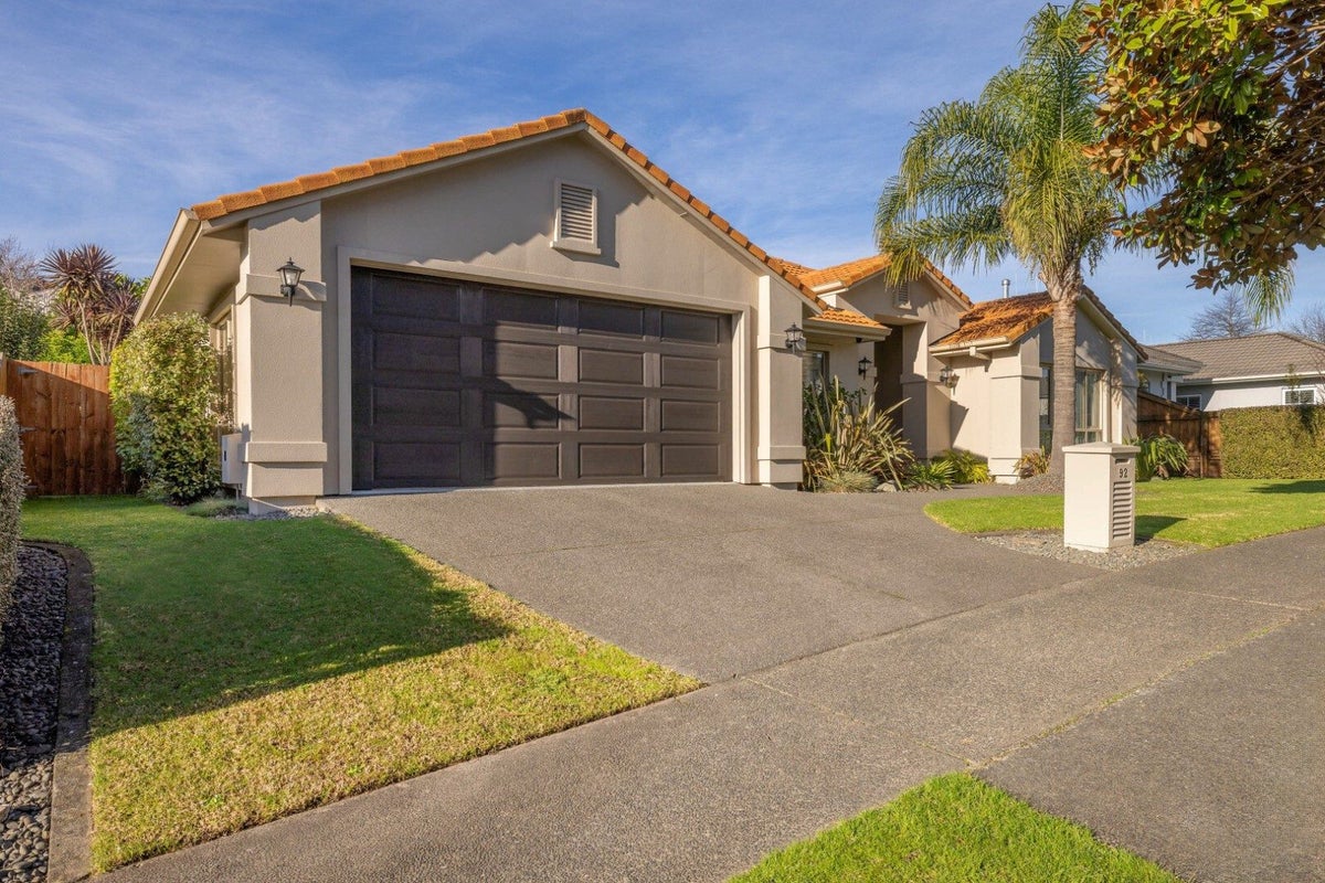 92 Westmorland Rise, Bethlehem, Tauranga - Carousel 2
