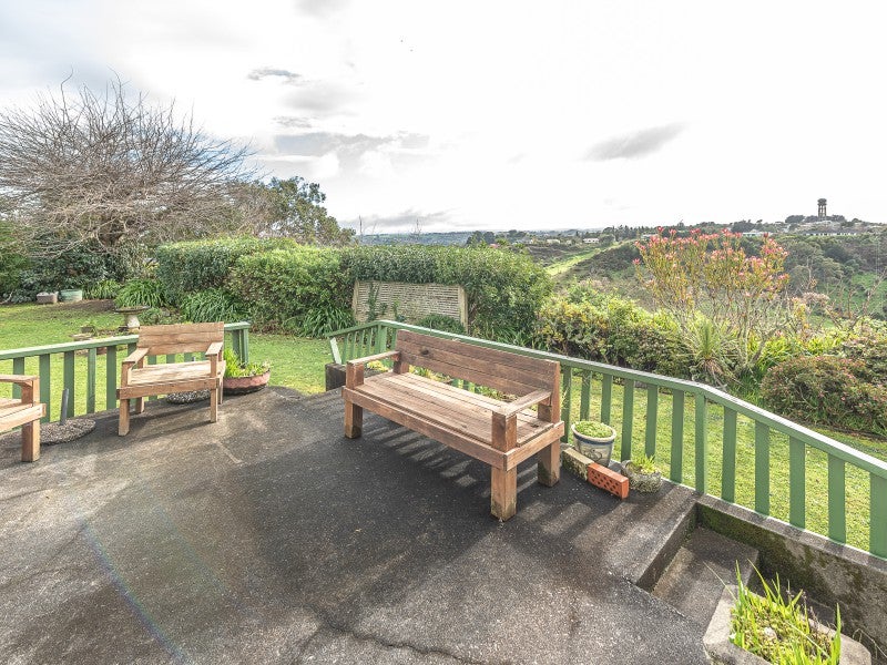 17 Stark Street, Durie Hill, Whanganui - Carousel 2