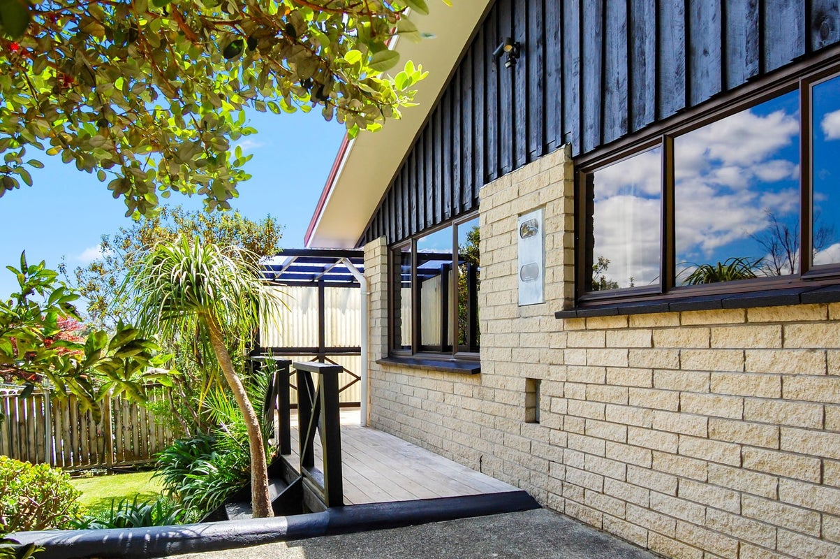 8 Puawai Street, Kaiwaka - Carousel 2