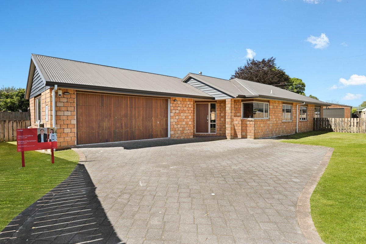 45 Stoneleigh Drive, Chartwell, Hamilton - Carousel 1