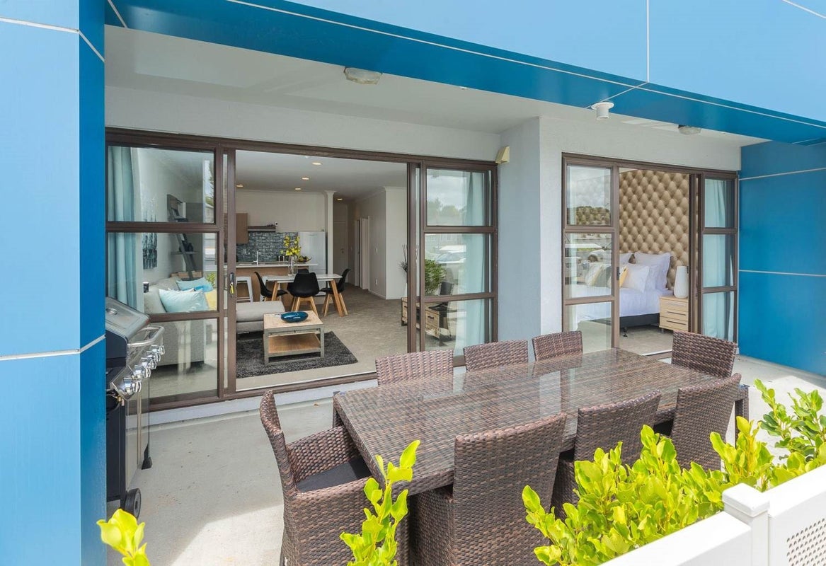 110/3 Morningside Drive, St Lukes, Auckland - Carousel 1