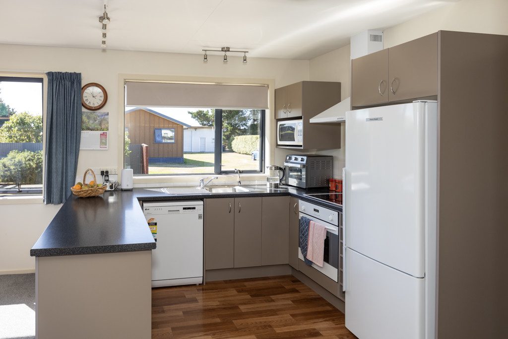 2 Stocker Lane, Glenavy, Waimate - Carousel 2