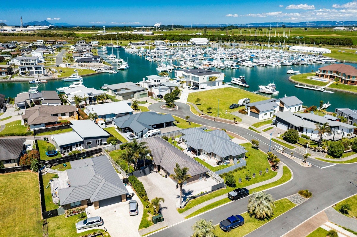 21 Mariners Haven, One Tree Point - Carousel 23