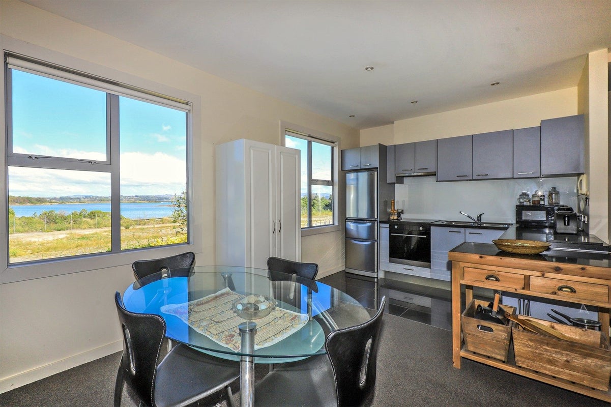 10/9 Humber Street, Pandora, Napier - Carousel 1