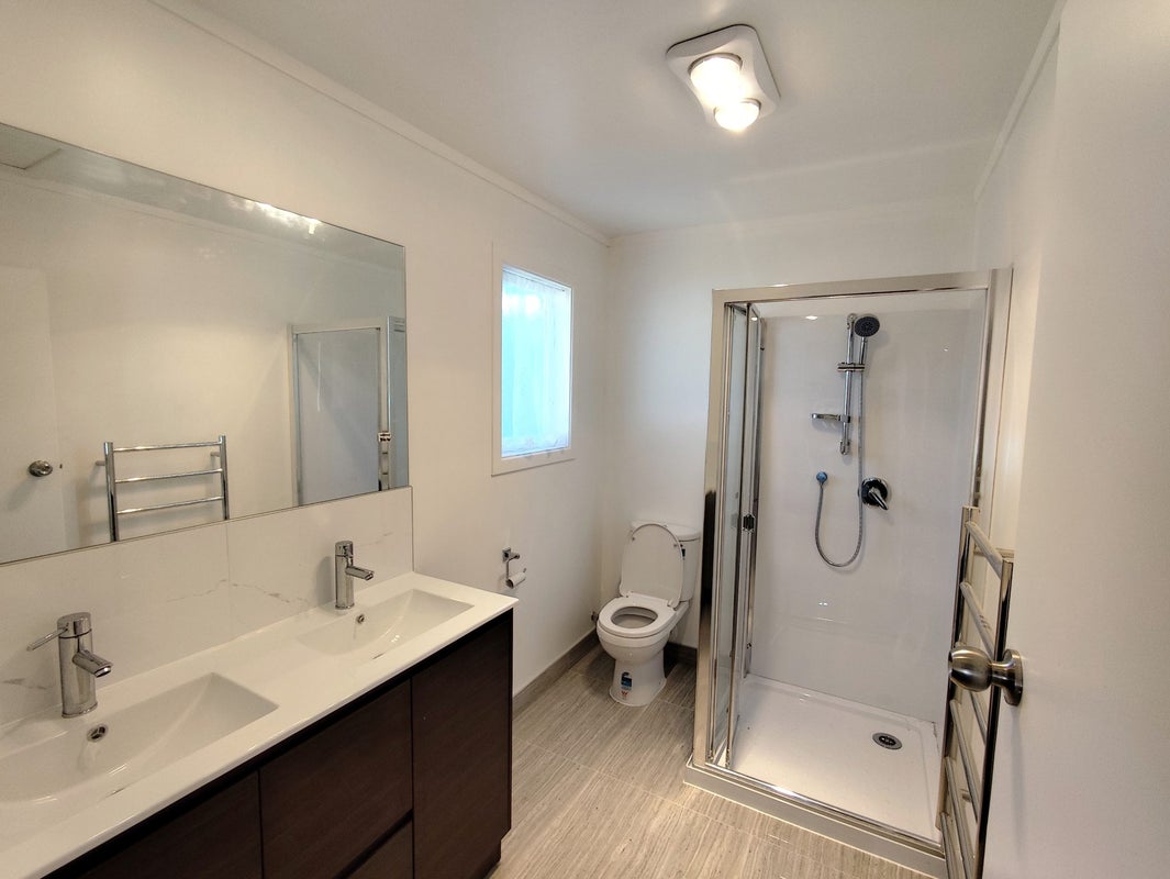 26 Larnoch Road, Henderson, Auckland - Carousel 23