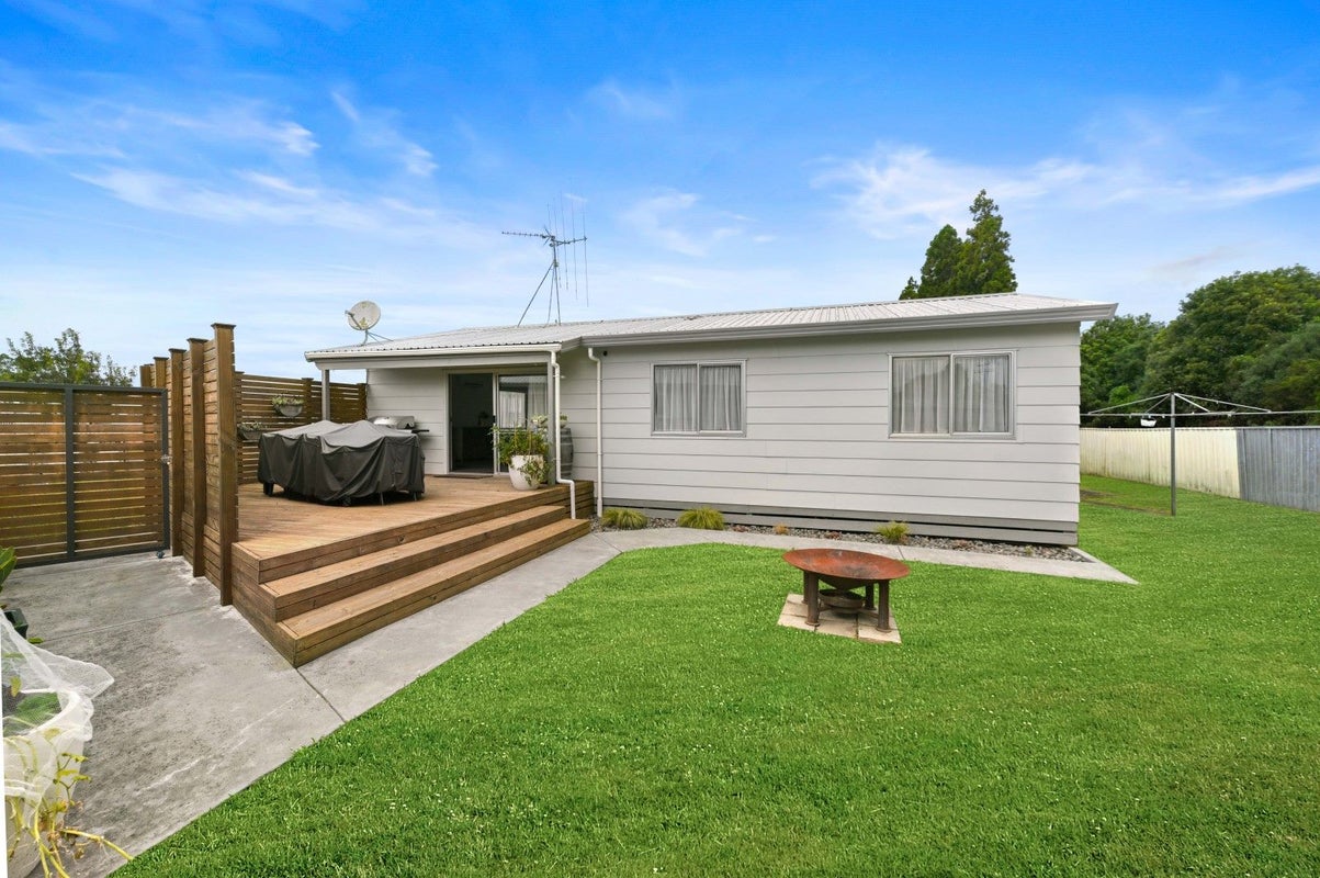 27 Purcell Place, Melville, Hamilton - Carousel 1