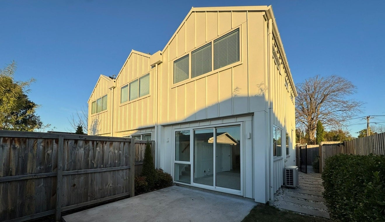 4/160 Hills Road, Edgeware, Christchurch - Carousel 12