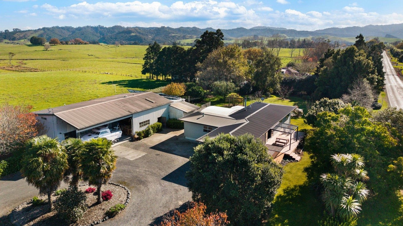 1522 Kaiaua Road, Pokeno - Carousel 2