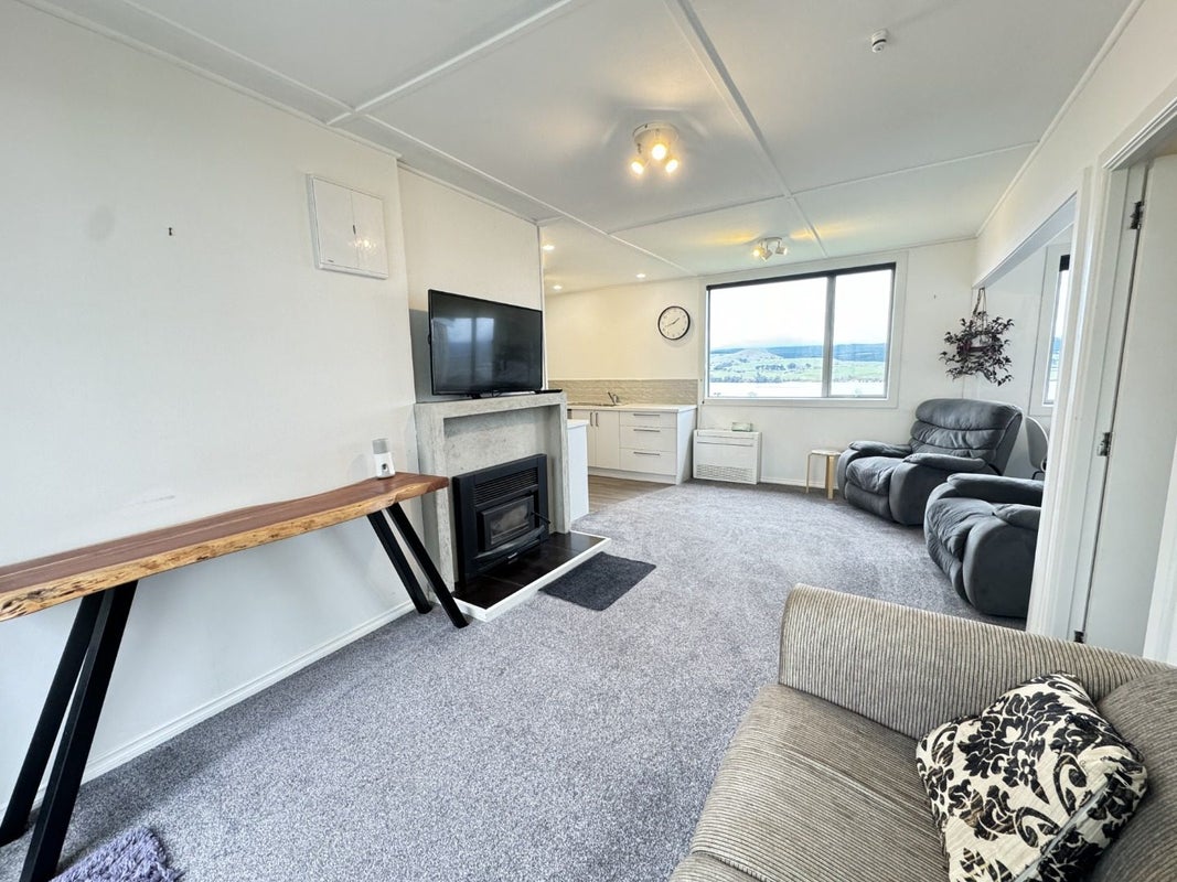 32 Chatham Street, Waihola - Carousel 2
