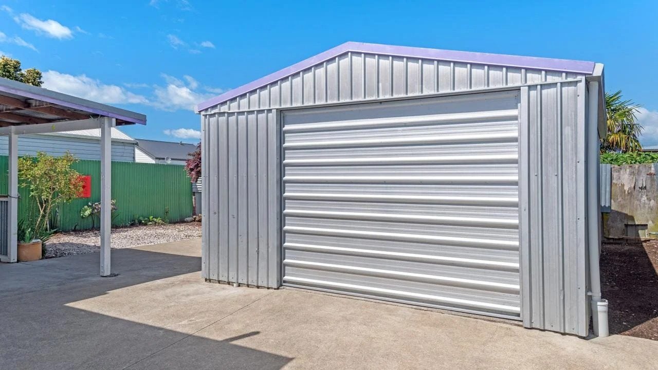 2 Root Street, Gisborne - Carousel 11