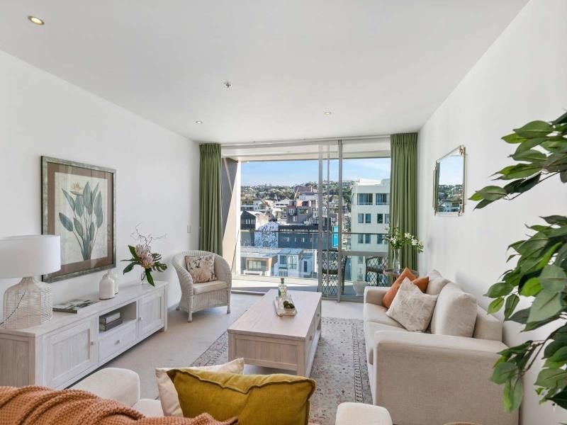 A62/10 Ebor Street, Te Aro, Wellington - Carousel 2