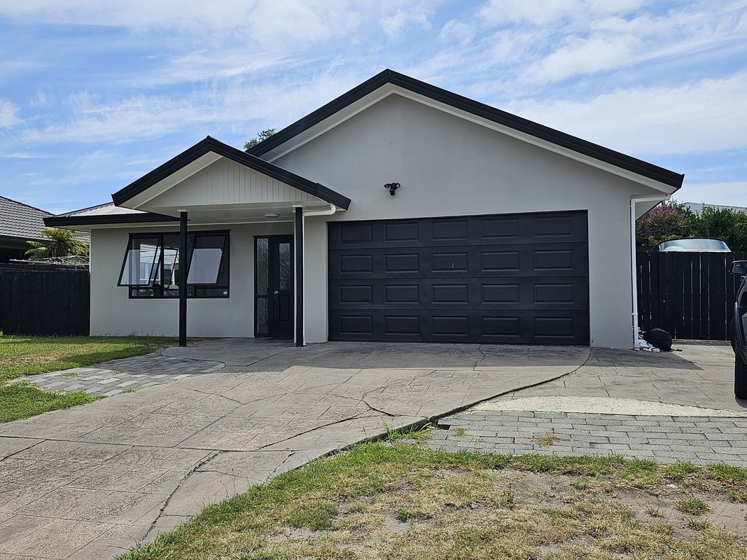 63 Katerini Grove, Papamoa Beach, Papamoa - Carousel 2