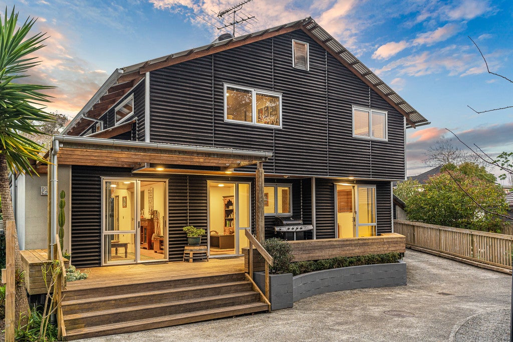 27A Hartland Avenue, Glendowie, Auckland - Carousel 1