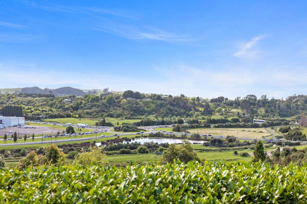 9 Doyle Lane, Pyes Pa, Tauranga - Carousel 2