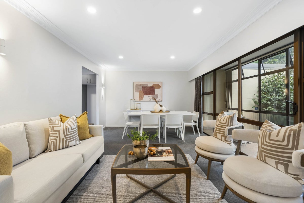 4/2 Risk Road, Remuera, Auckland - Carousel 2