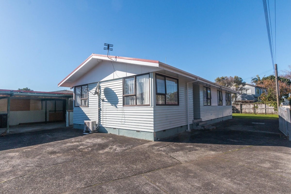 17 Mead Street, Avondale, Auckland - Carousel 2