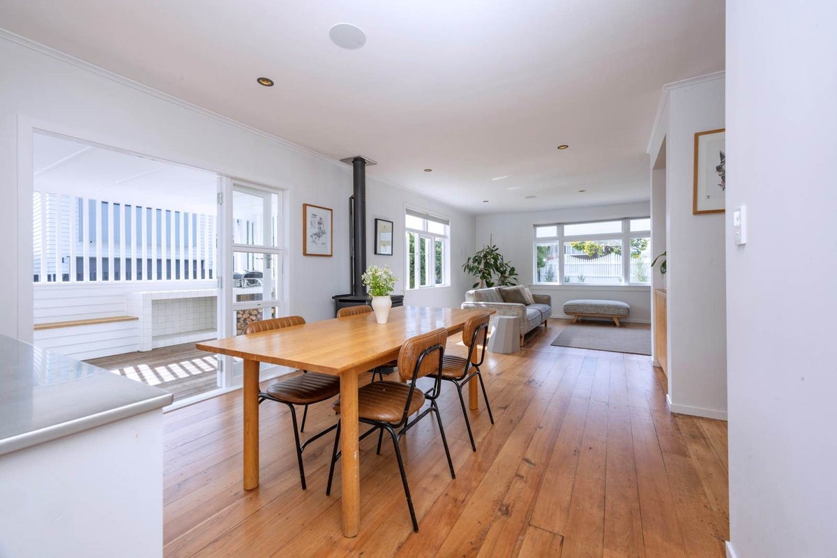 1/33 West Coast Road, Glen Eden, Waitakere City, Auckland - Carousel 2