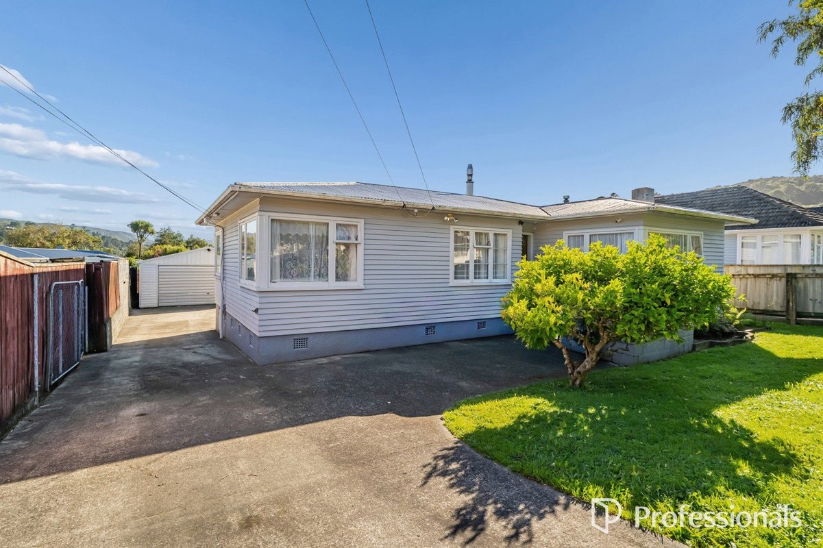 8 Chittick Street, Stokes Valley, Lower Hutt - Carousel 1