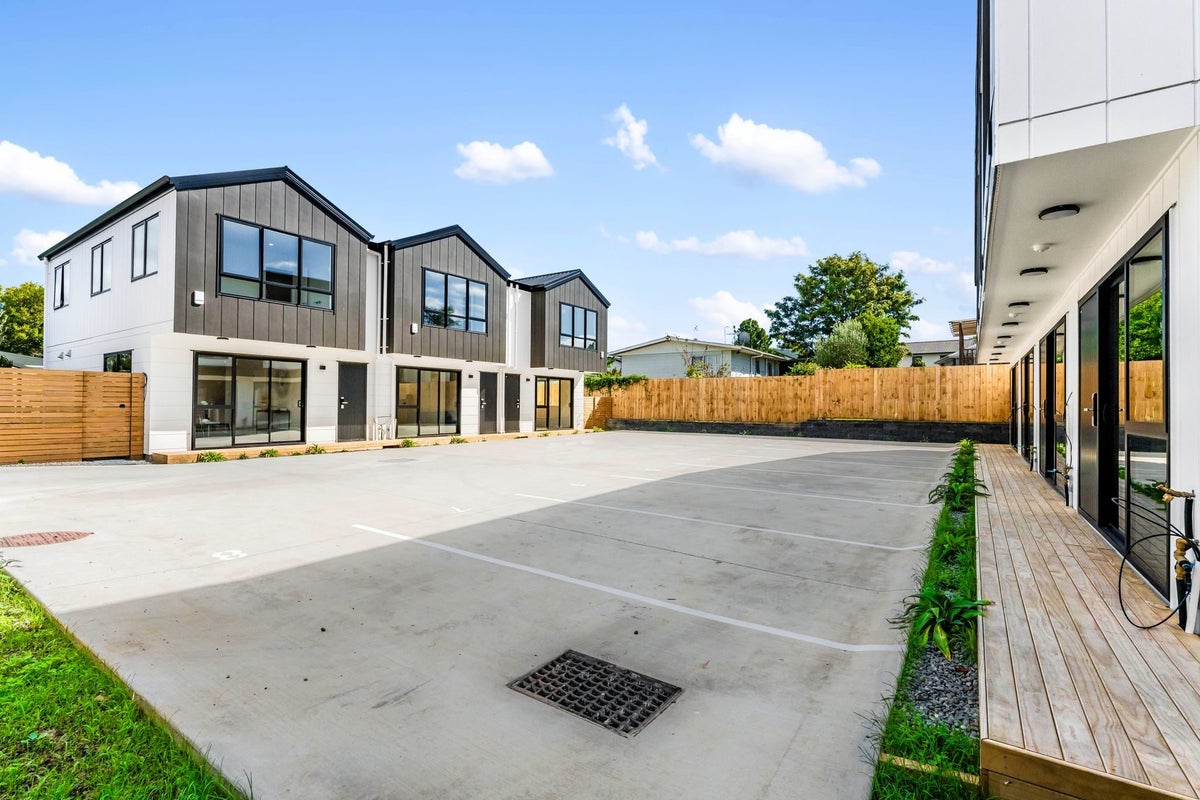 4/42 Marvon Downs Avenue, Pakuranga Heights, Auckland - Carousel 1