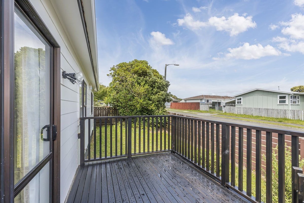41 Nassau Avenue, Grenada North, Wellington - Carousel 2