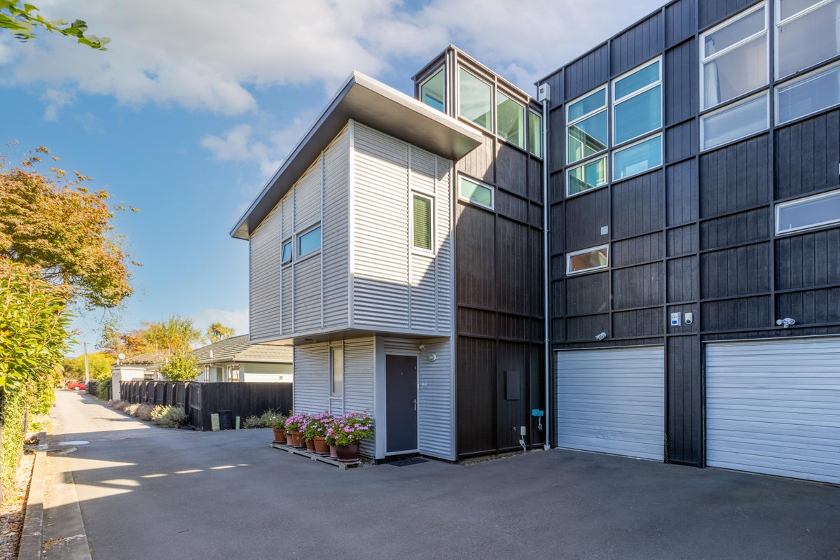 1/117 Canon Street, Edgeware, Christchurch - Carousel 2