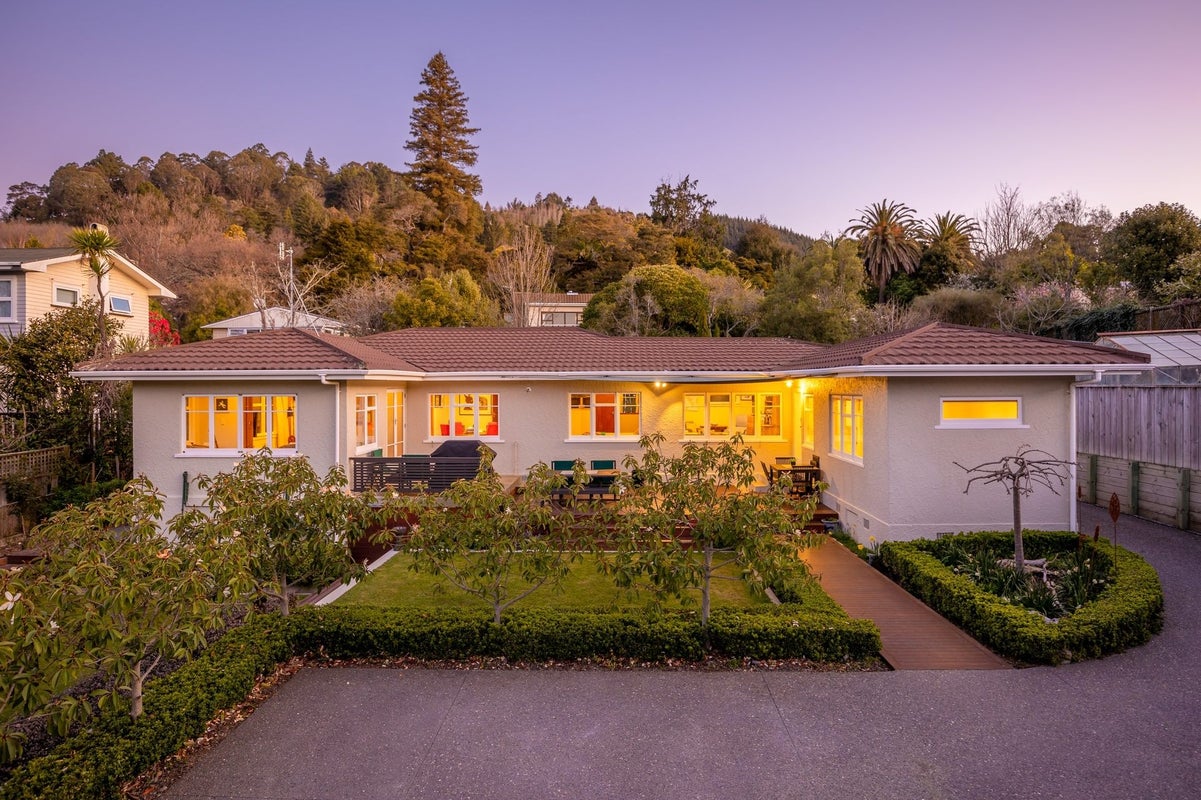 25 Brougham Street, Nelson South, Nelson - Carousel 1